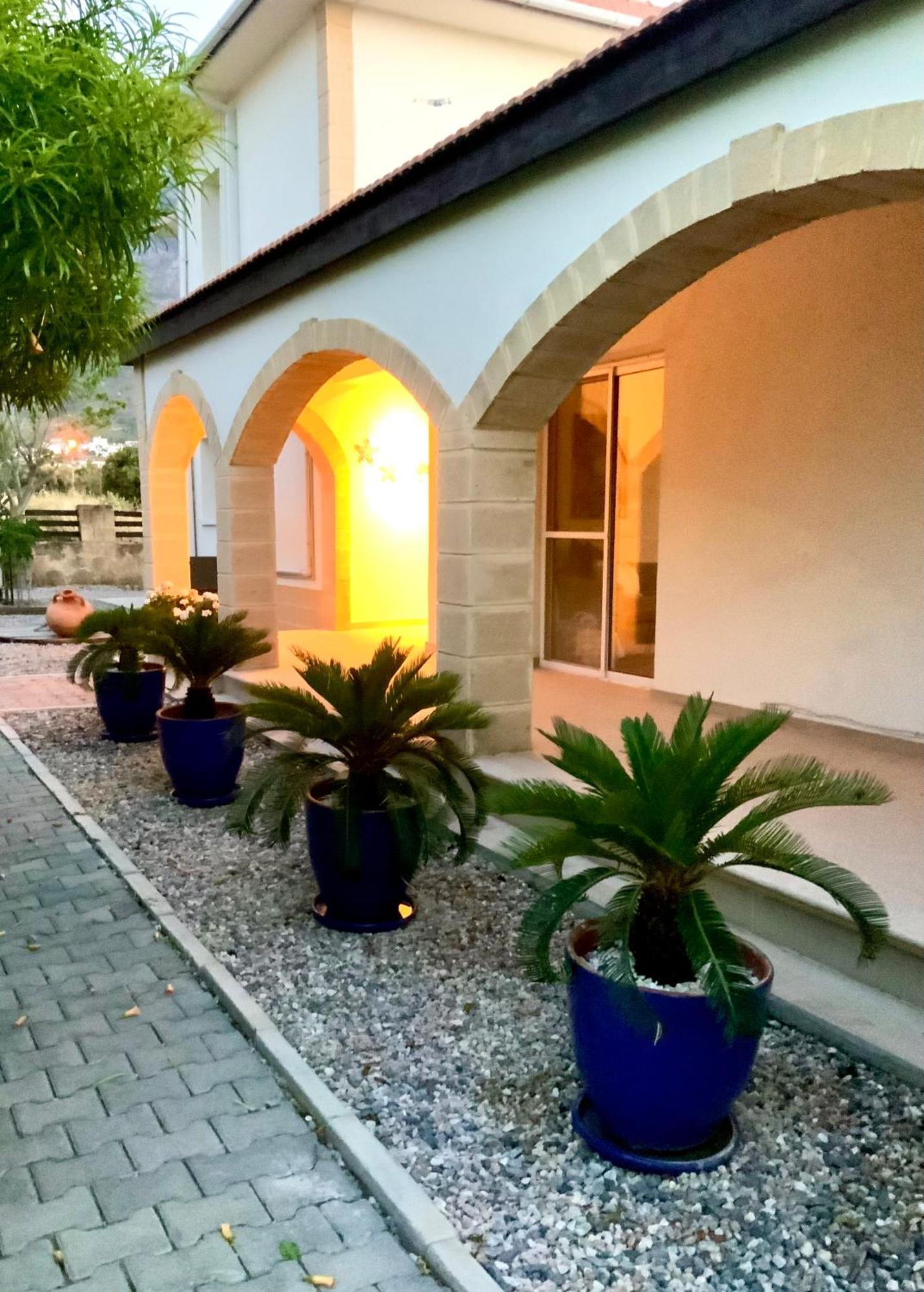 Casa Santos Kyrenia Villa Kyrenia  Exterior photo