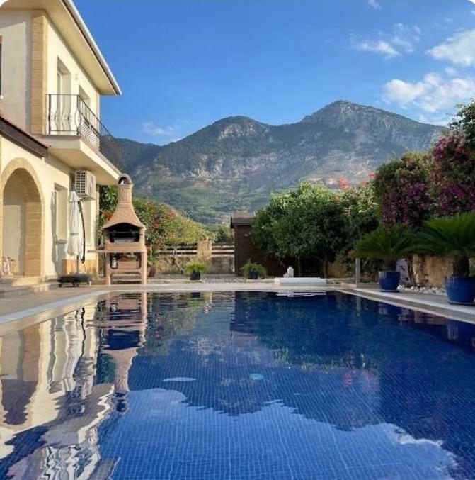 Casa Santos Kyrenia Villa Kyrenia  Exterior photo